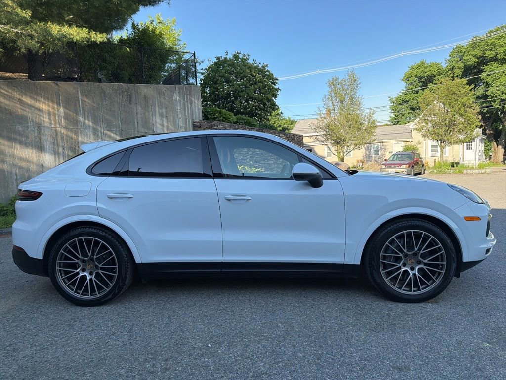 Used 2022 Porsche Cayenne Platinum Edition AWD/4WD image 6