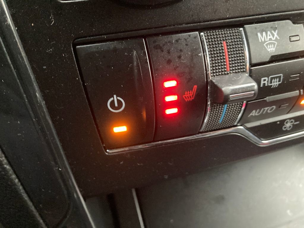 Used 2018 Ford Explorer XLT w/ Equipment Group 202A image 45