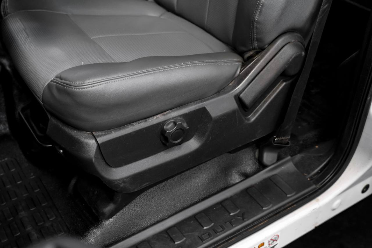 Used 2016 Ford F550 4x4 Crew Cab Super Duty image 26