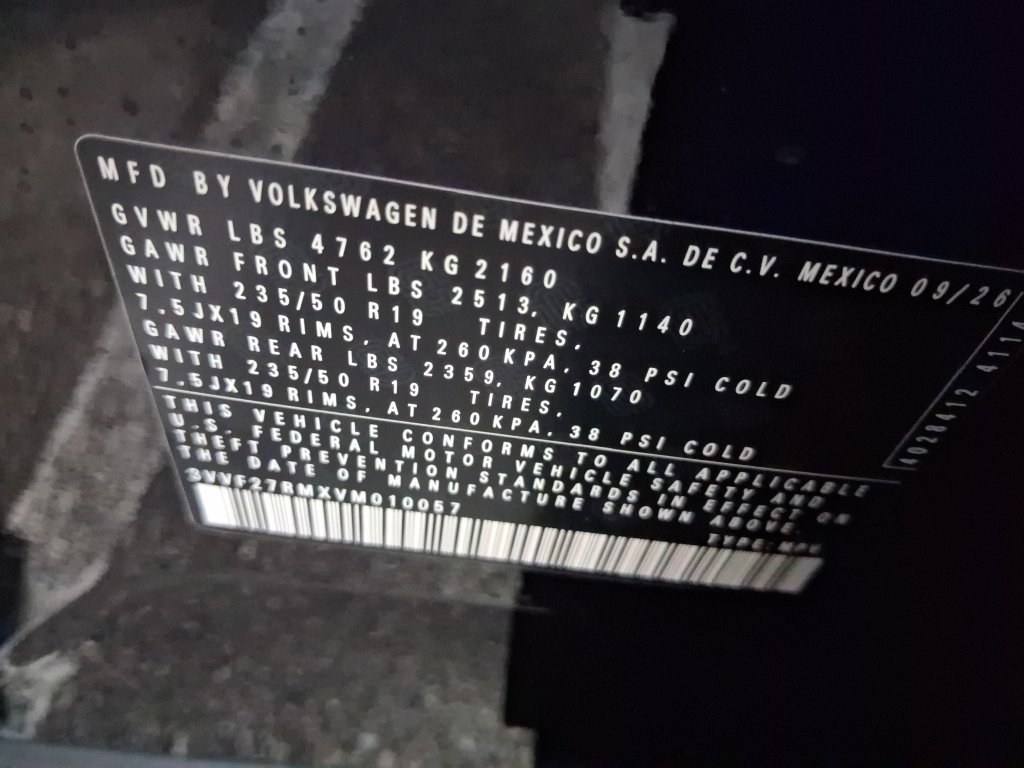 New 2027 Volkswagen Tiguan SE FWD image 14