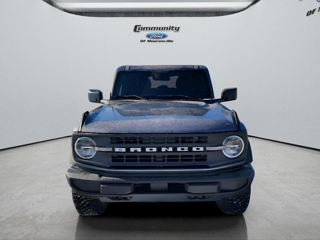 New 2025 Ford Bronco 4-Door image 2