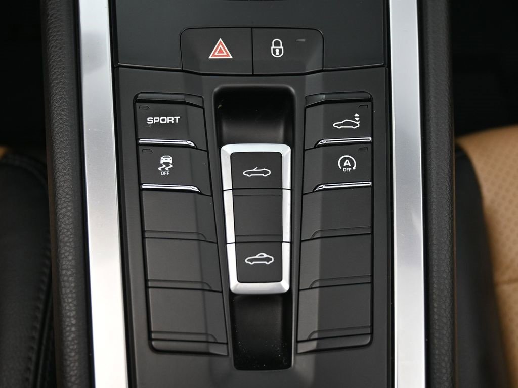 Certified 2018 Porsche 718 Boxster image 20