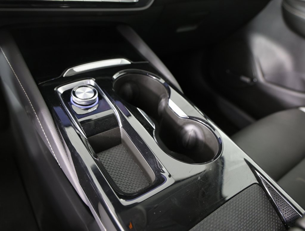 Certified 2025 Buick Envision Sport Touring image 21