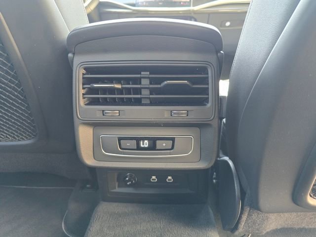 Used 2025 Audi Q7 3.0T Premium Plus image 23