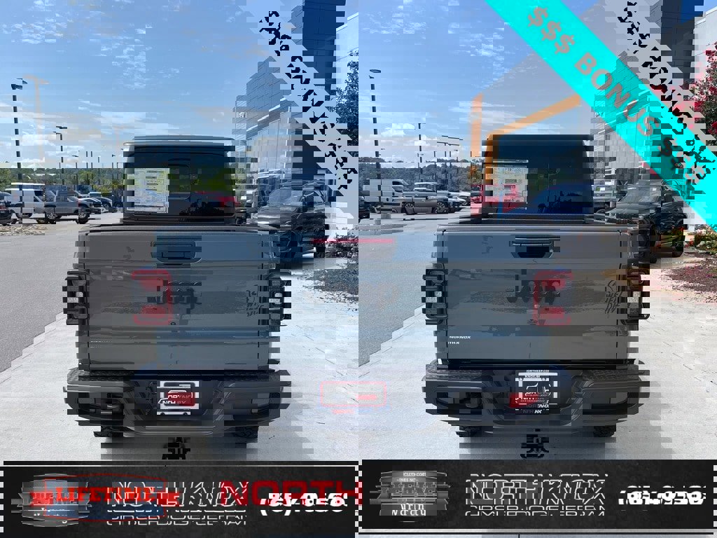 New 2025 Jeep Gladiator Sport image 18