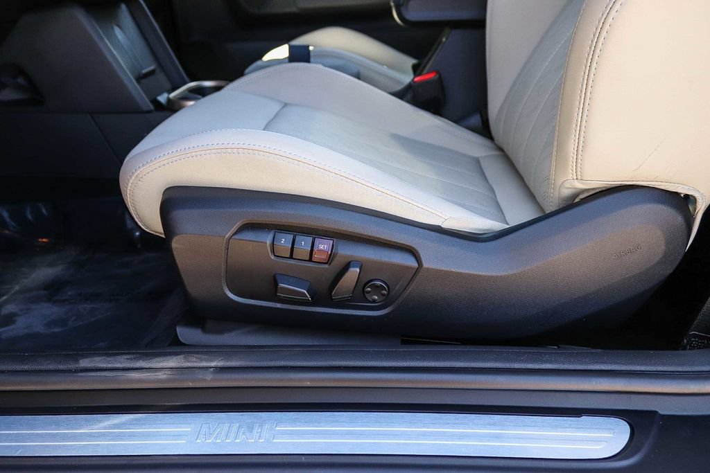 Used 2026 MINI Cooper 2-Door Hardtop FWD image 29