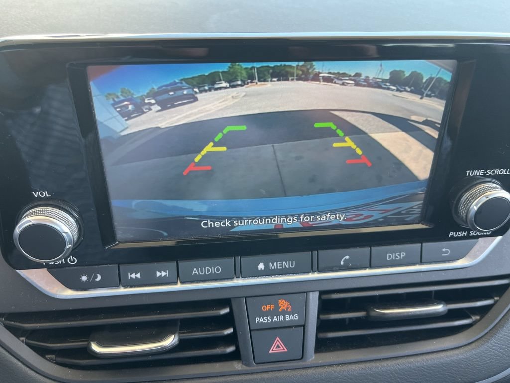 Used 2024 Nissan Altima 2.5 S FWD image 13