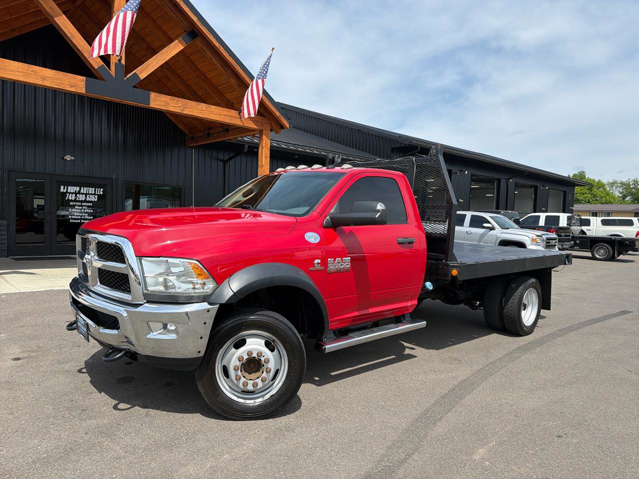 Used 2018 RAM 5500 Tradesman w/ Power & Remote Entry Group AWD/4WD image 1