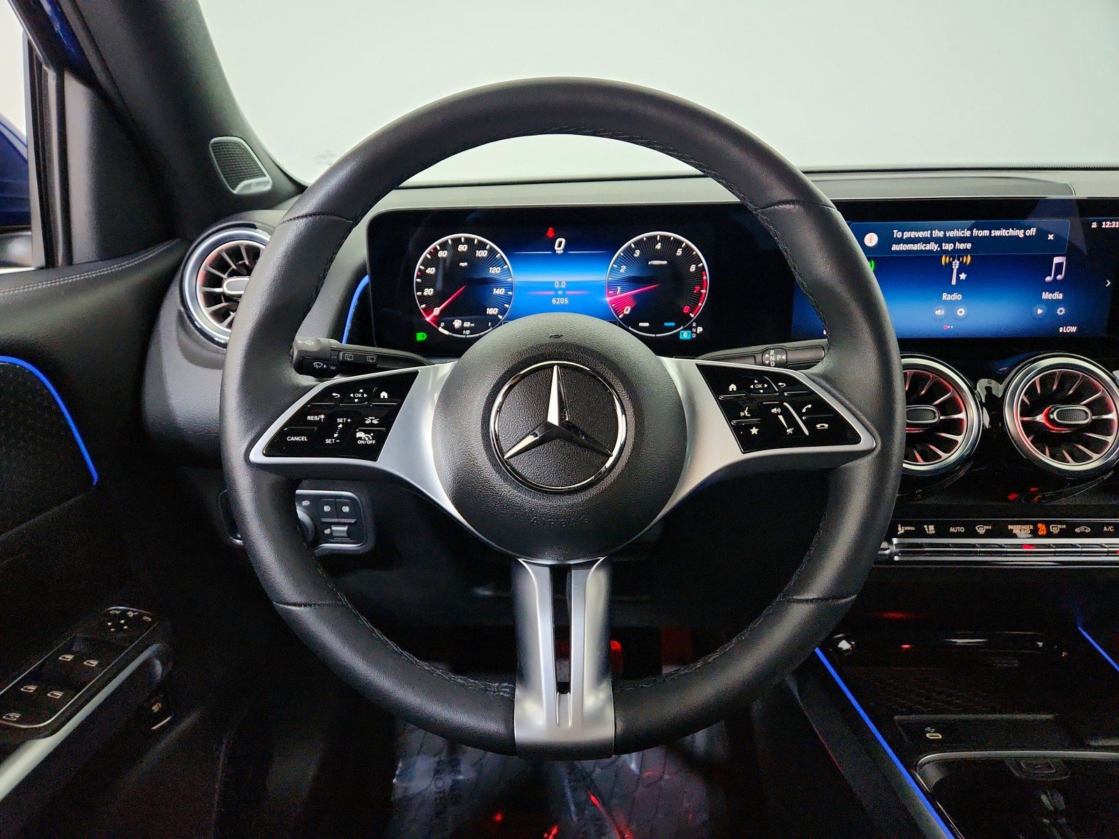 Certified 2024 Mercedes-Benz GLB 250 4MATIC image 17