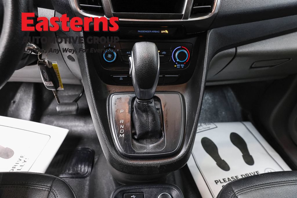 Used 2019 Ford Transit Connect XL FWD image 12