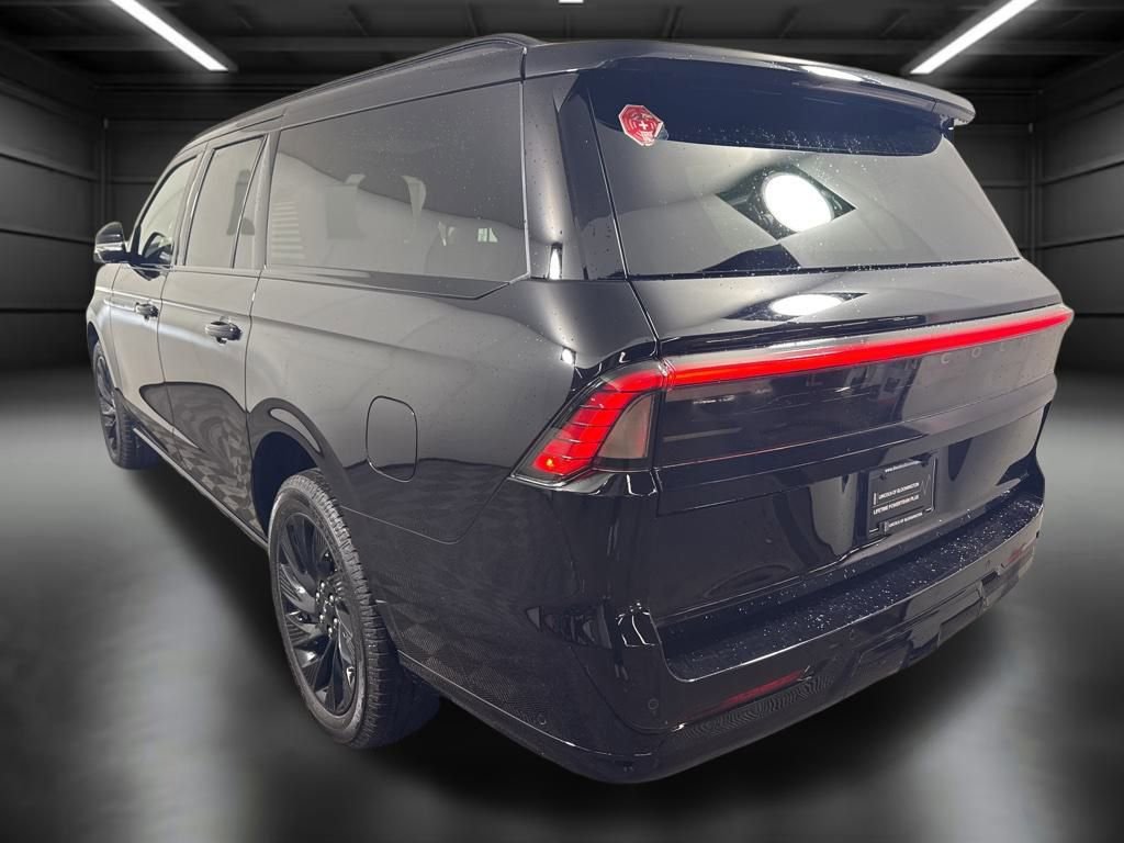 New 2025 Lincoln Navigator L Reserve w/ Jet Appearance Package image 4