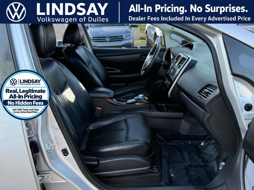 Used 2017 Nissan Leaf SL w/ Premium Package FWD image 12