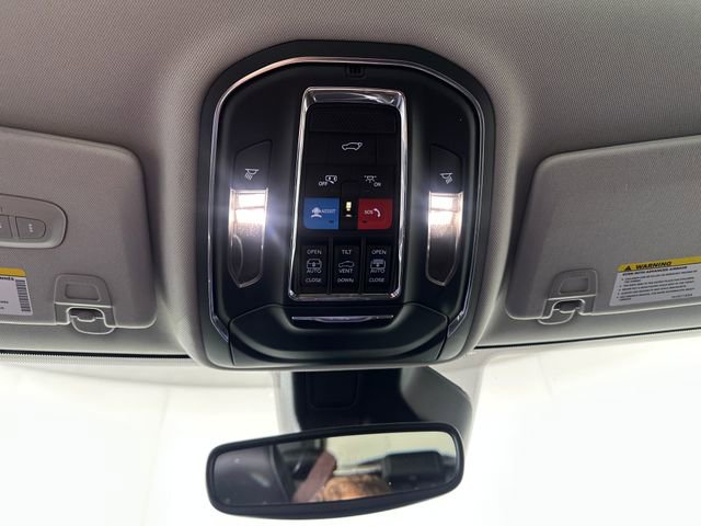 Used 2023 Jeep Grand Cherokee 4WD 4xe image 24