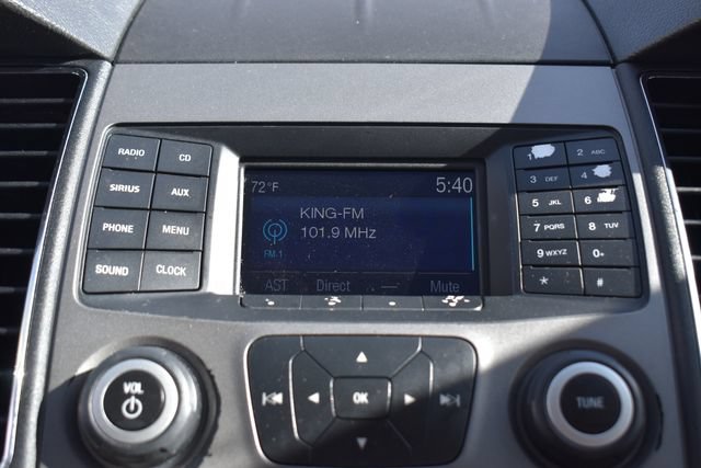 Used 2016 Ford Taurus SE FWD image 26