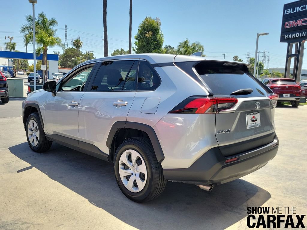 Used 2024 Toyota RAV4 LE AWD/4WD image 3
