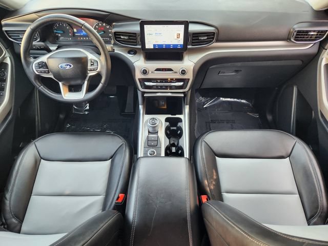 Used 2023 Ford Explorer XLT w/ Equipment Group 202A AWD/4WD image 27