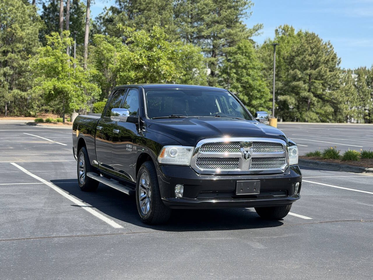 Used 2014 RAM 1500 Limited AWD/4WD image 2
