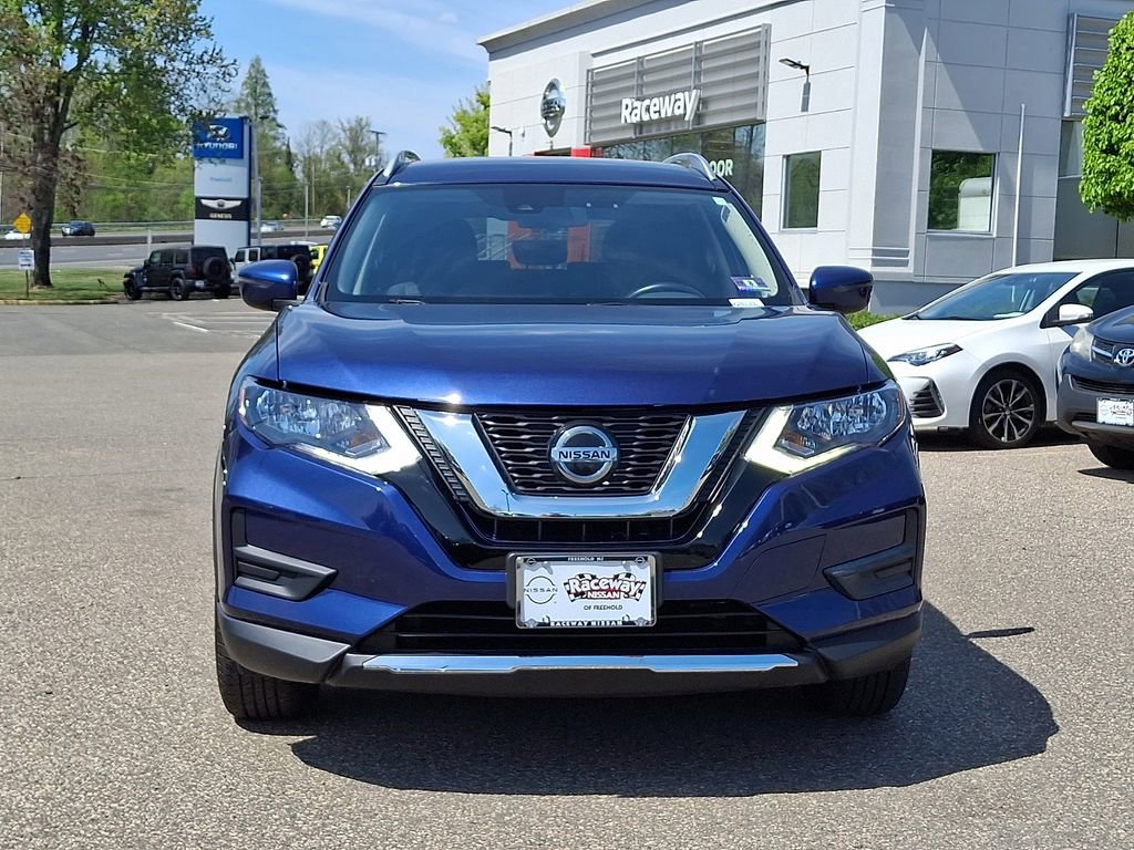 Used 2019 Nissan Rogue SV AWD/4WD image 3