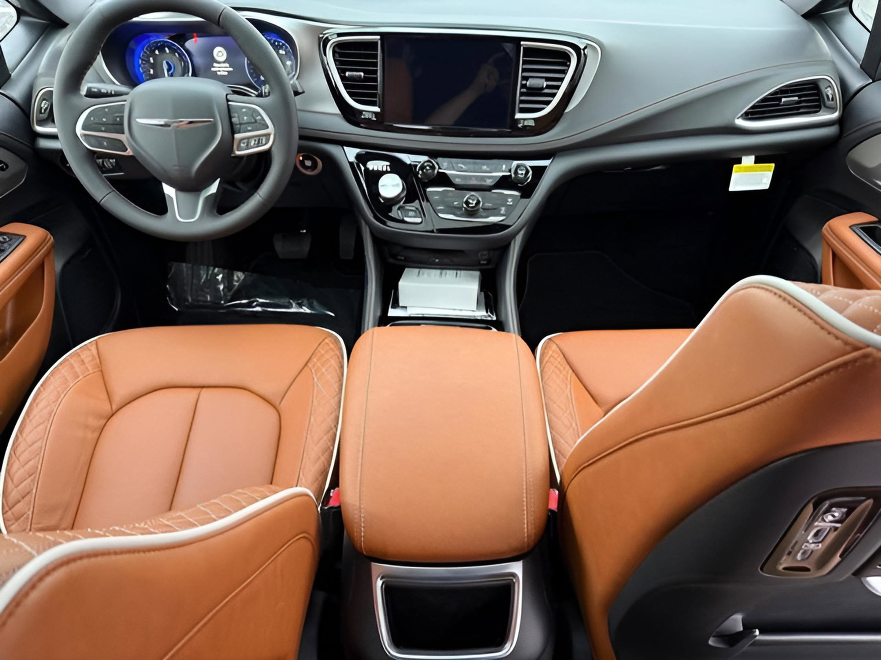 New 2026 Chrysler Pacifica Pinnacle image 16