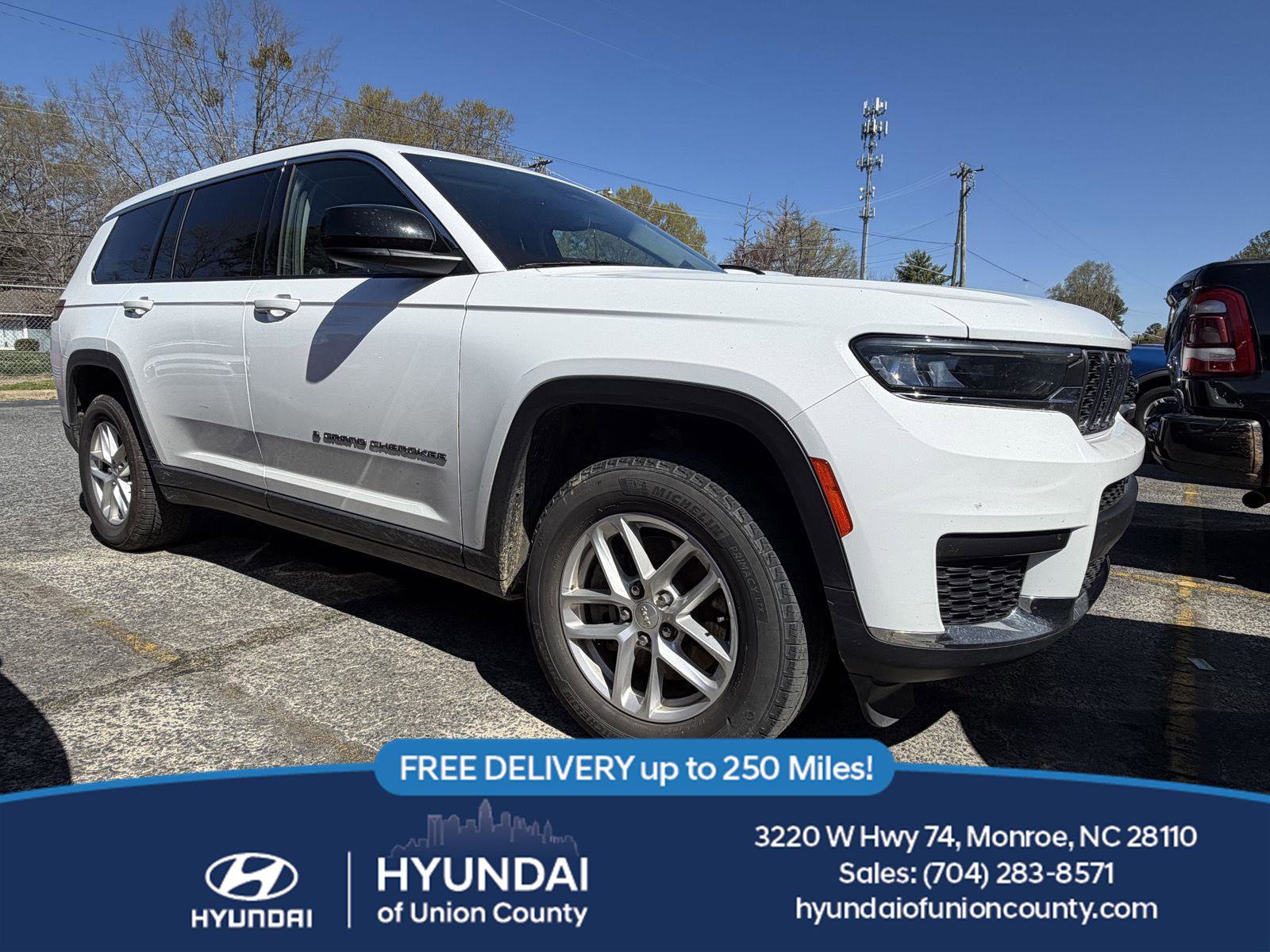 Used 2023 Jeep Grand Cherokee L Laredo