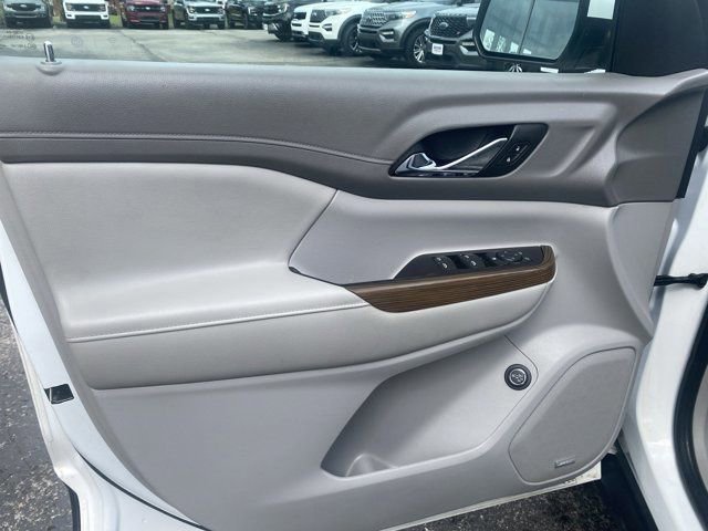 Used 2019 GMC Acadia SLE w/ Driver Alert Package I image 23