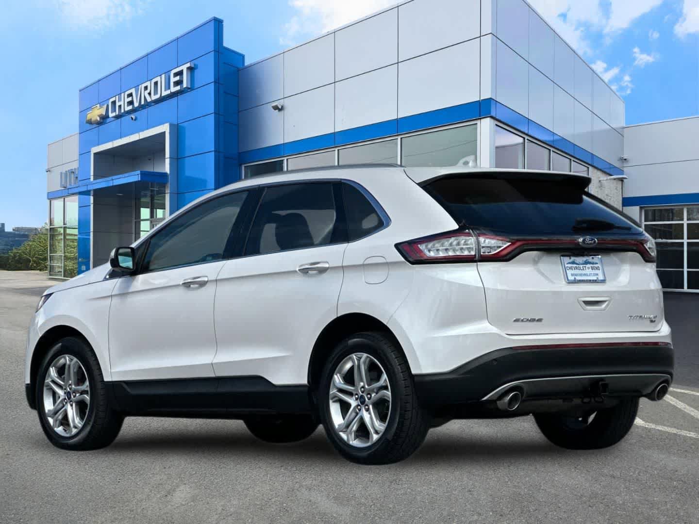 Used 2018 Ford Edge Titanium w/ Ford Safe & Smart Package AWD/4WD image 6