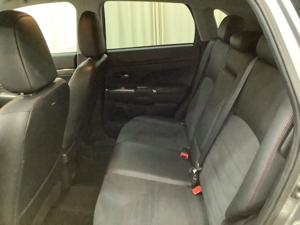 Used 2024 Mitsubishi Outlander Sport AWD image 26