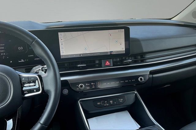 Certified 2025 Kia Carnival SX Prestige image 9