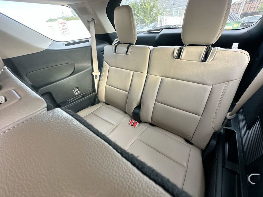 Used 2023 Ford Explorer Limited image 55