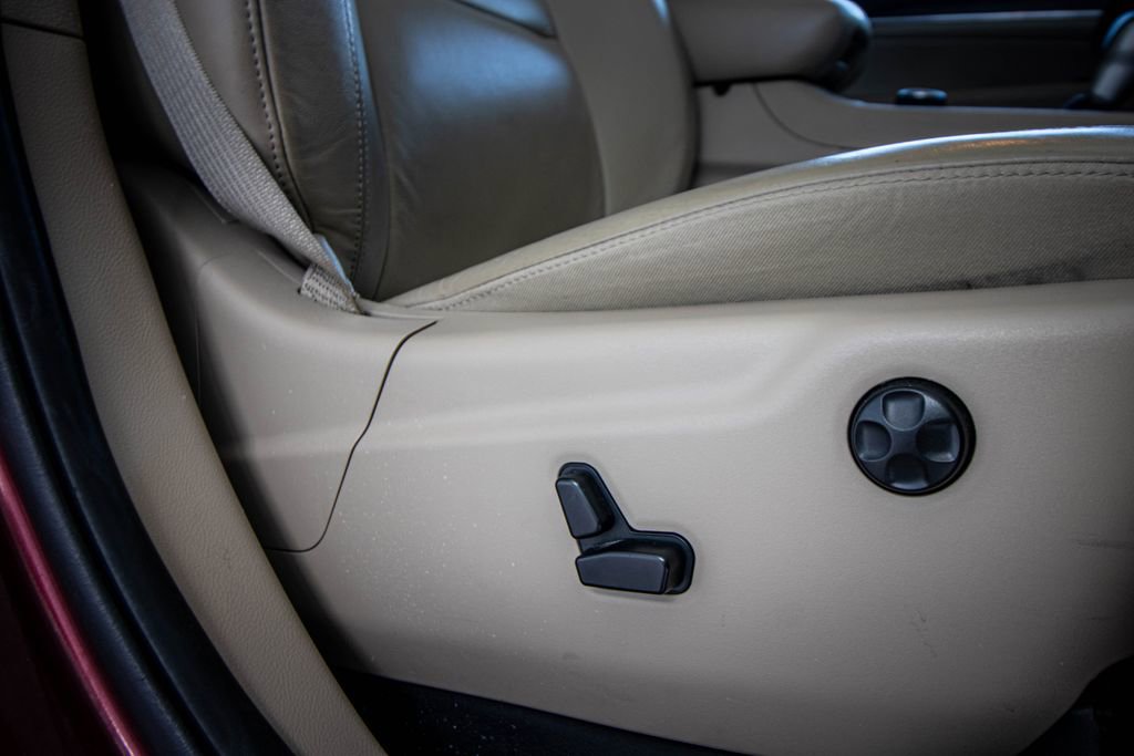 Used 2020 Jeep Grand Cherokee Limited image 19