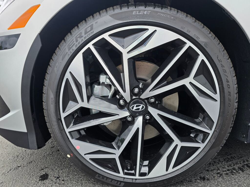 New 2025 Hyundai Ioniq 6 SEL image 10