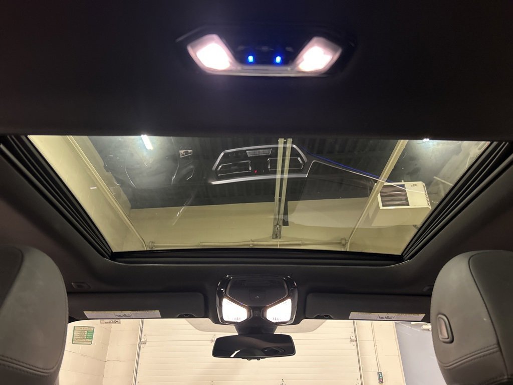 Used 2019 BMW 330i xDrive Sedan w/ Convenience Package image 27