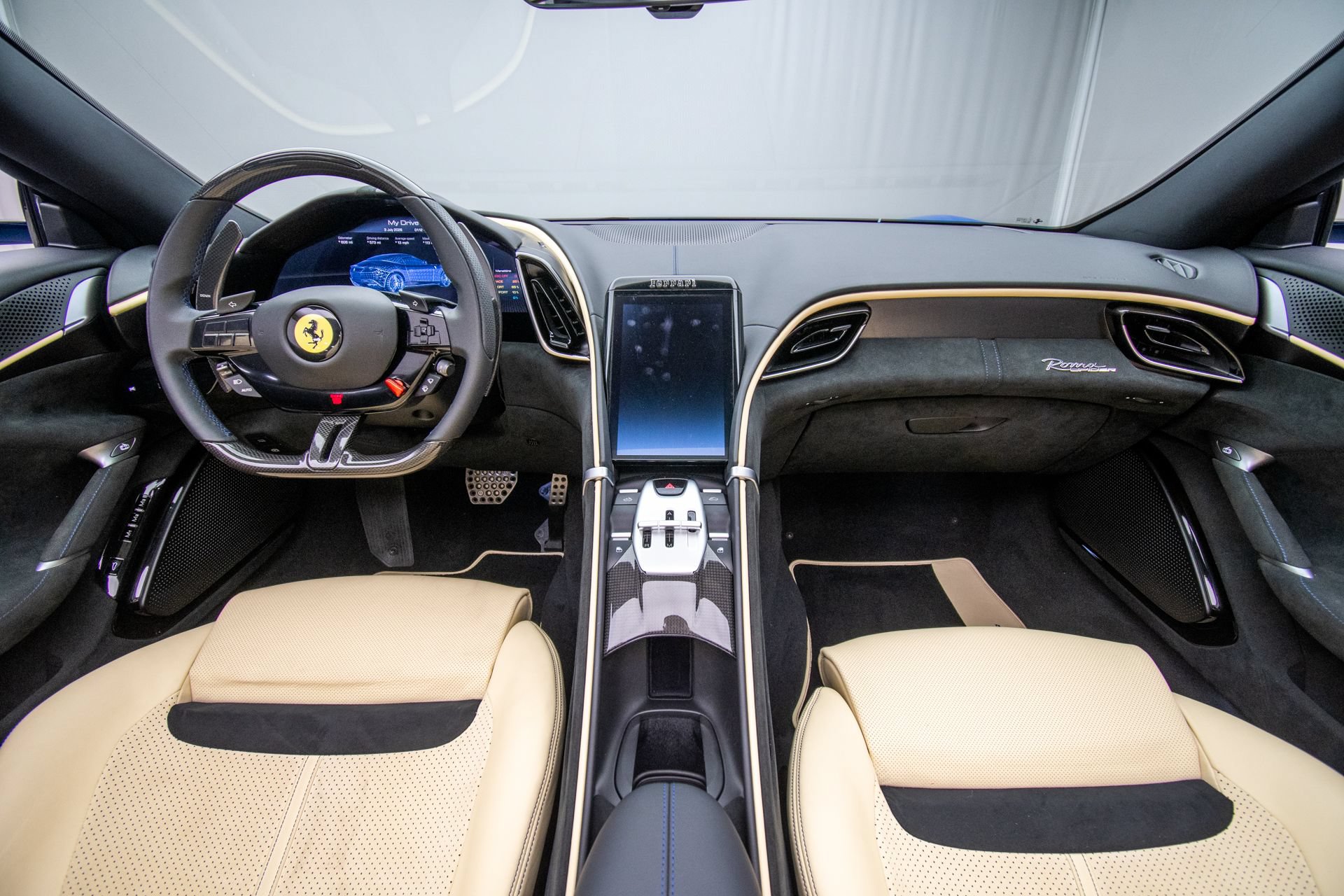 Used 2026 Ferrari Roma Spider RWD image 18