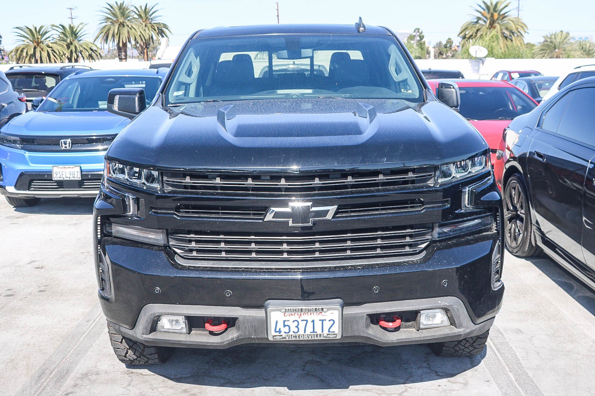 Used 2019 Chevrolet Silverado 1500 LT Trail Boss AWD/4WD image 3