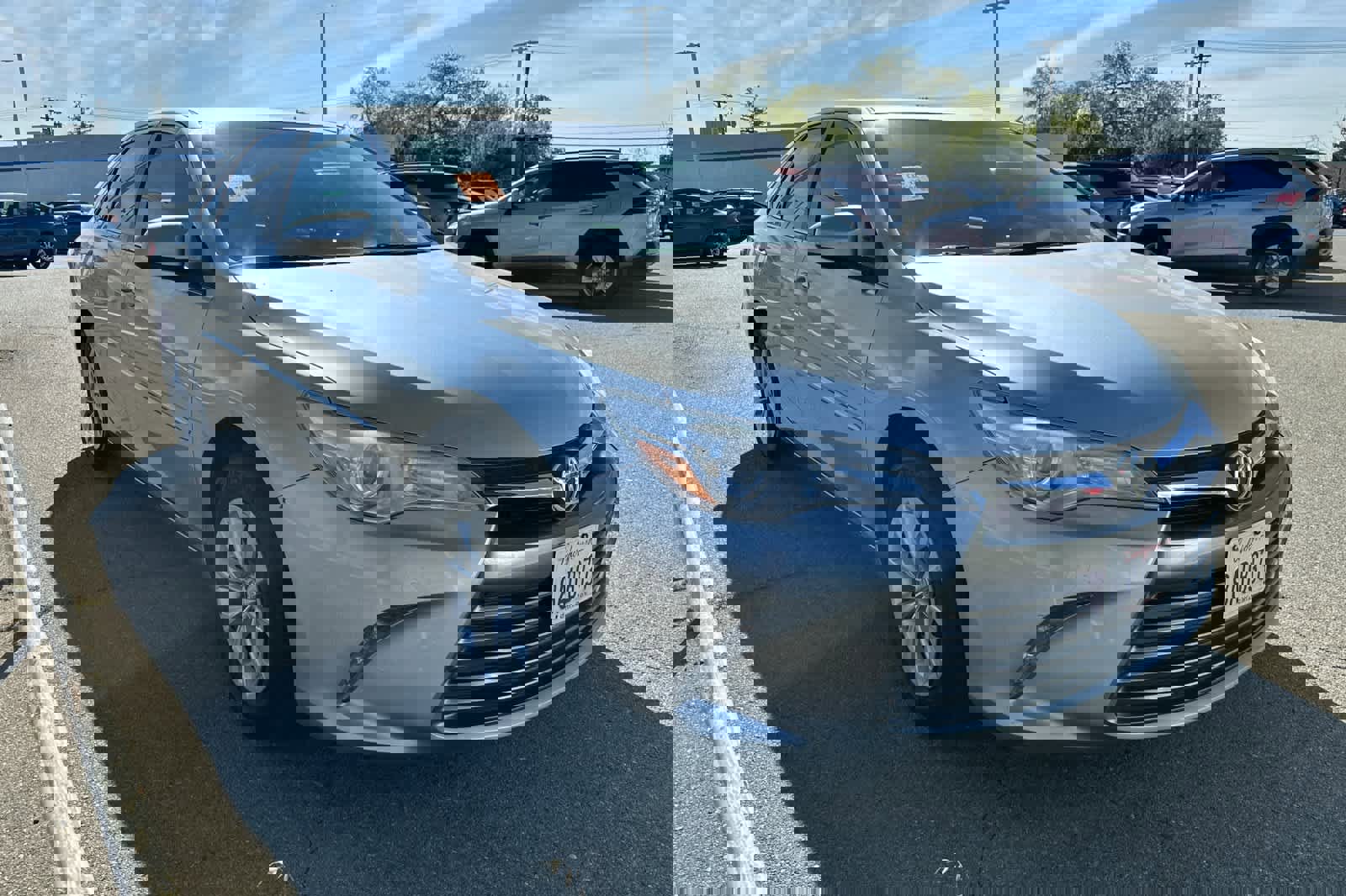 Used 2017 Toyota Camry LE image 3