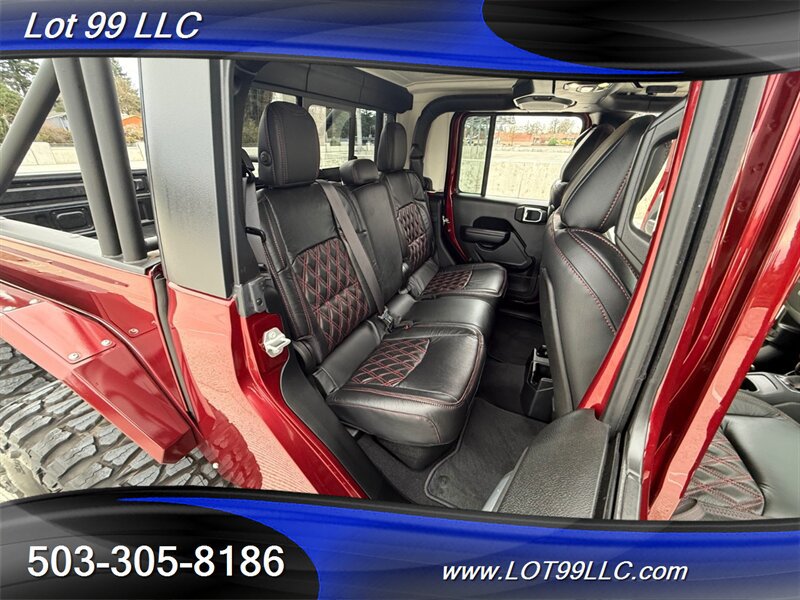 Used 2021 Jeep Gladiator Rubicon w/ Trailer Tow Package AWD/4WD image 16