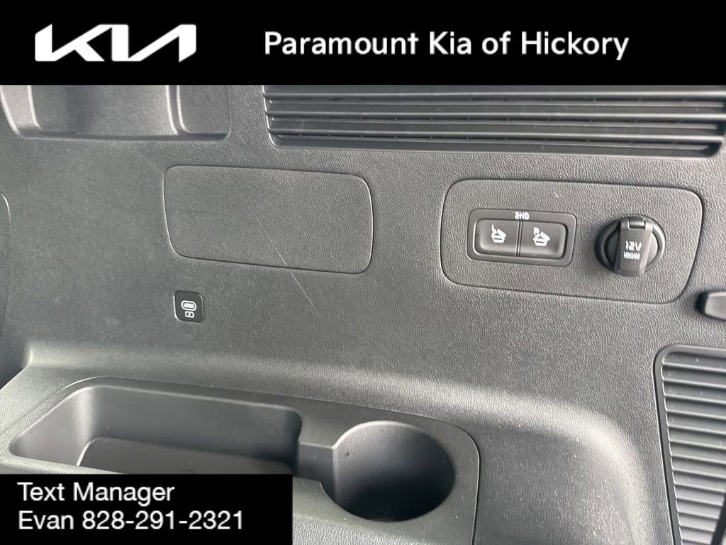 Used 2025 Kia Sorento S w/ Panoramic Sunroof Package image 13
