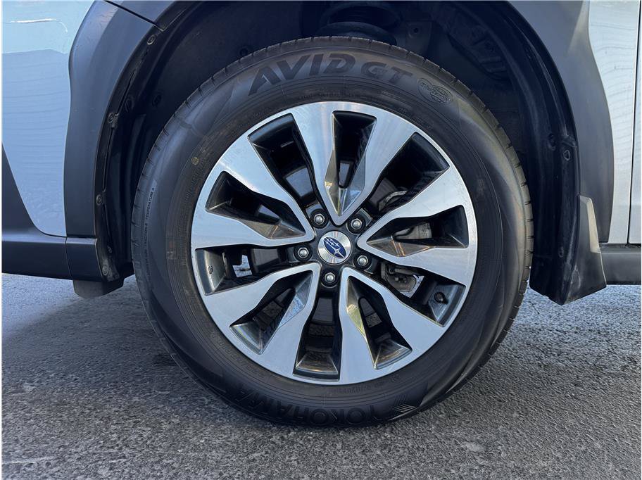 Used 2023 Subaru Outback Limited XT AWD/4WD image 30