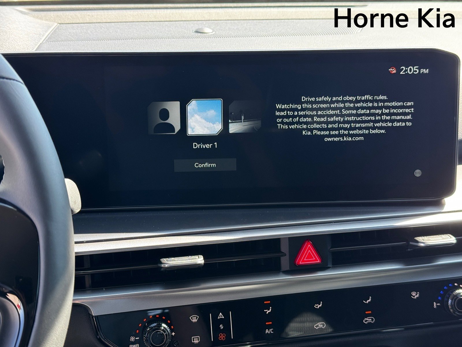 New 2026 Kia Sorento LX FWD image 14