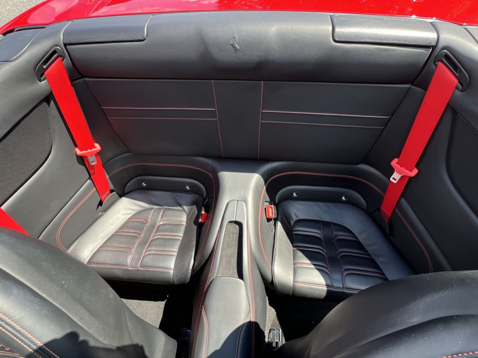 Used 2016 Ferrari California T RWD image 15