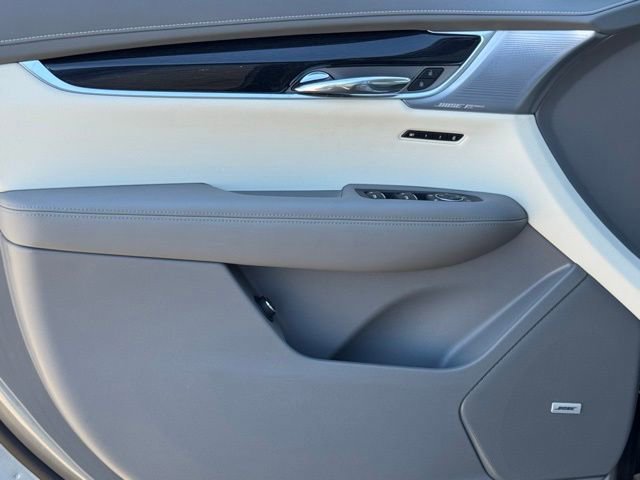 New 2025 Cadillac XT6 Premium Luxury w/ LPO, ONYX Package image 14