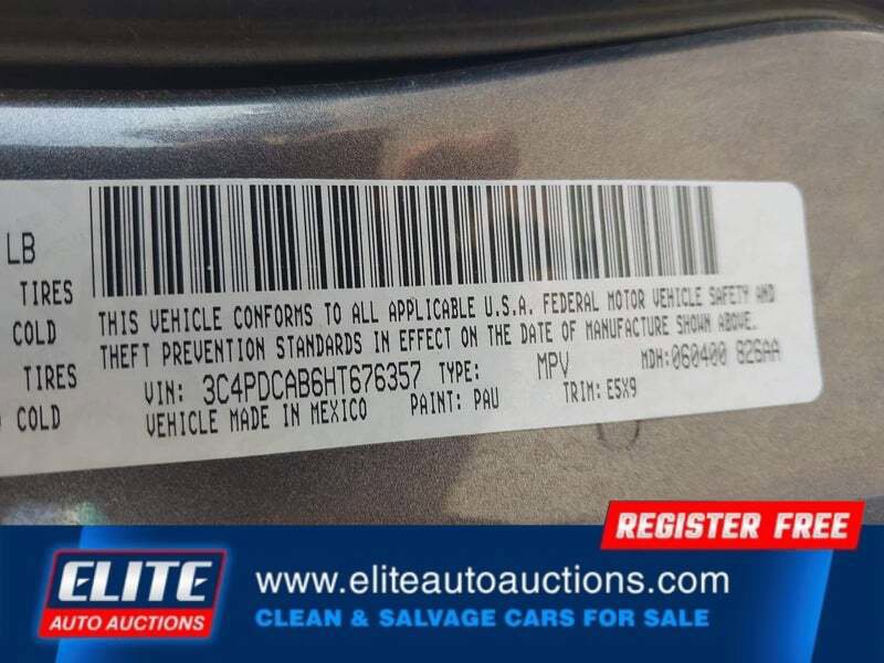 Used 2017 Dodge Journey SE w/ Flexible Seating Group FWD image 17