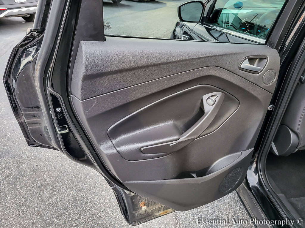 Used 2017 Ford Escape SE w/ Equipment Group 201A image 25