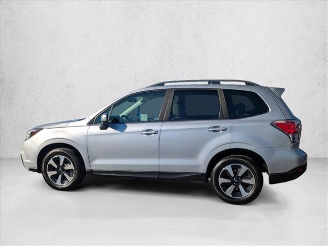 Used 2017 Subaru Forester 2.5i Premium w/ All-Weather Package image 4