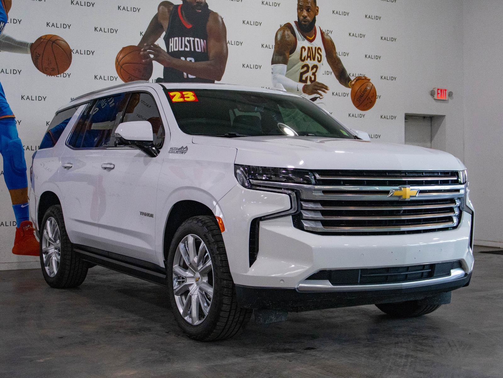 Used 2023 Chevrolet Tahoe High Country AWD/4WD image 19