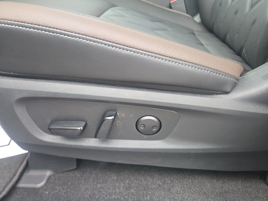 New 2026 Nissan Pathfinder Platinum image 10