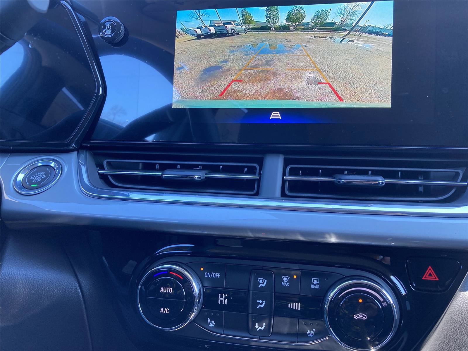 New 2026 Chevrolet Trax LT w/ Driver Confidence Package image 15