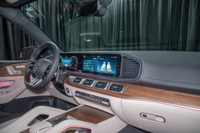 New 2026 Mercedes-Benz GLE 53 AMG 4MATIC image 15