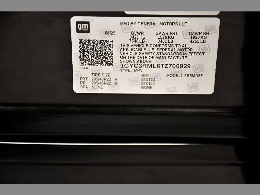 Used 2026 Cadillac Vistiq Platinum w/ LPO, Floor Liner Package AWD/4WD image 28
