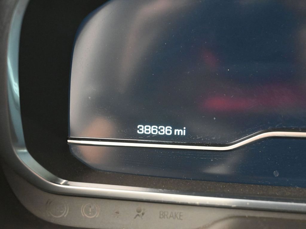 Used 2023 GMC Yukon XL SLT w/ SLT Luxury Package AWD/4WD image 15